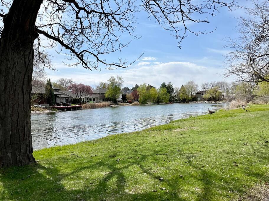 Lake Front Studio With Kayaks Bikes Near Greenbelt Boise Exterior photo
